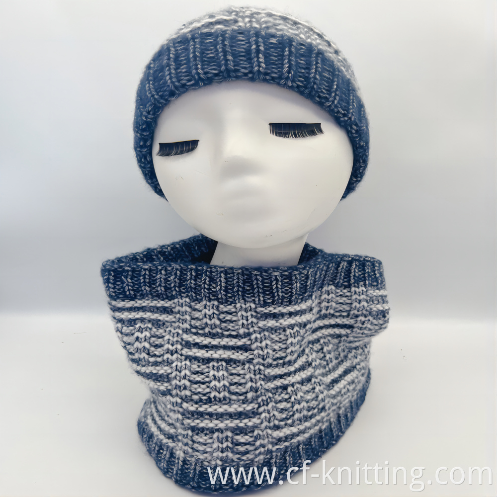 Cf T 0001 Knitted Hat And Scarf 2